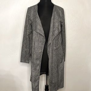 Ivoire Women’s Gray Plaid Open Front Cardigan Size Medium